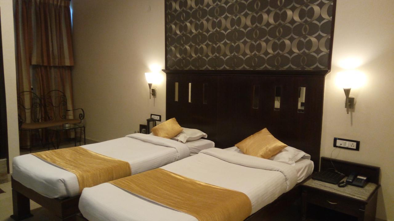 Hotel The Club Bengaluru Zewnętrze zdjęcie